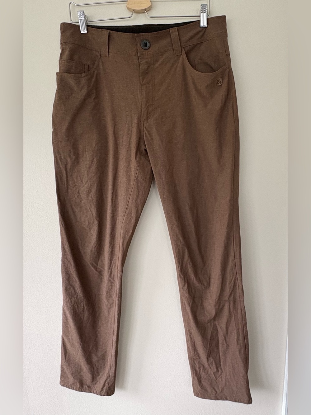 Born Primitive Brown Performance Stretch Pants Mens 34x33 Athletic Outdoor - Picture 2 of 5